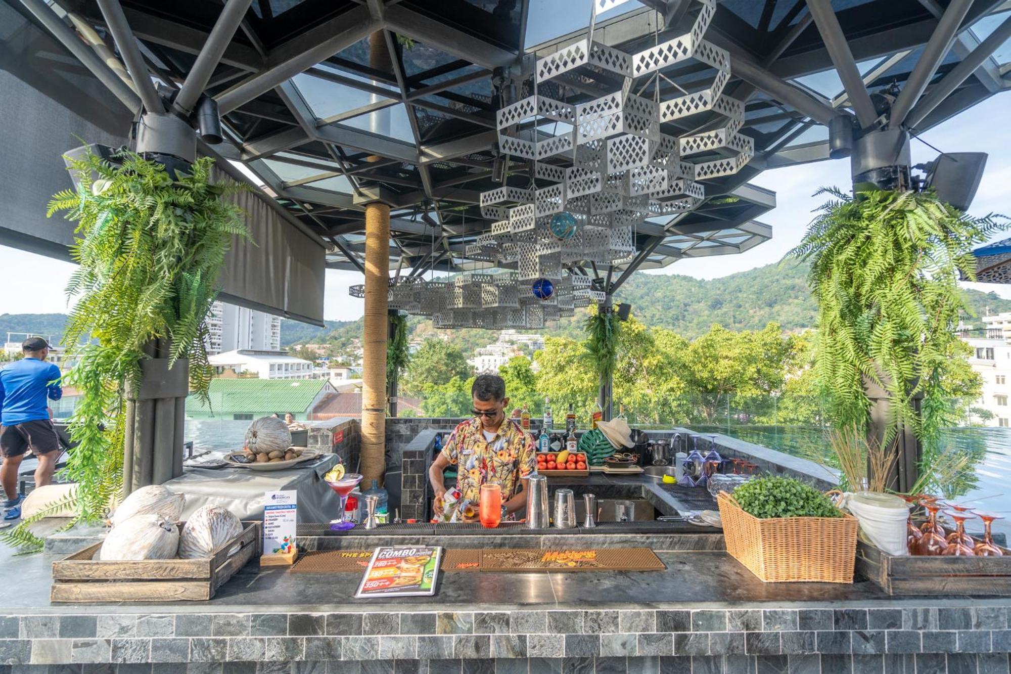 Hotel Indigo Phuket Patong By Ihg Exterior foto The kitchen at the restaurant