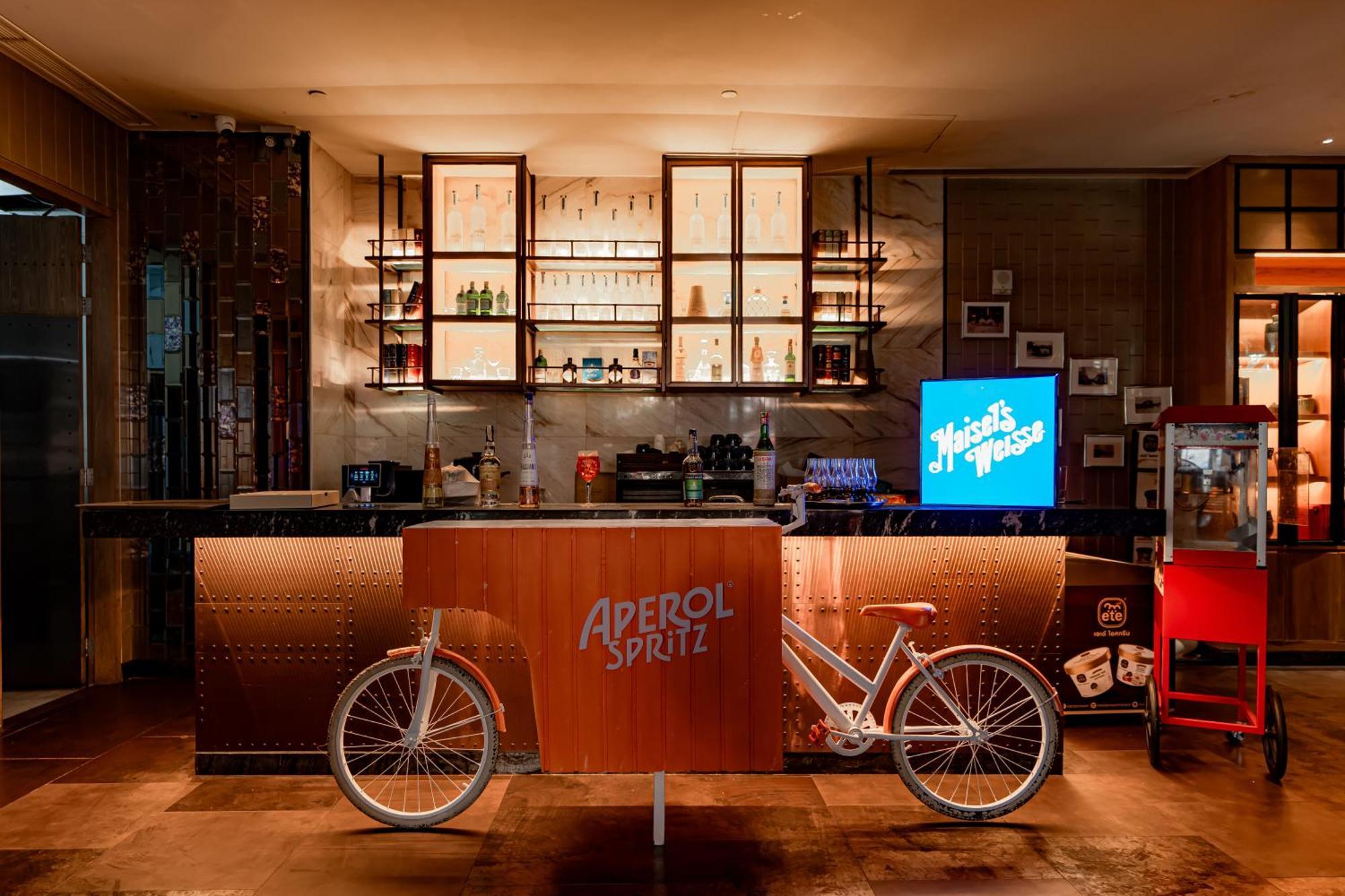 Hotel Indigo Phuket Patong By Ihg Exterior foto Bicycle bar